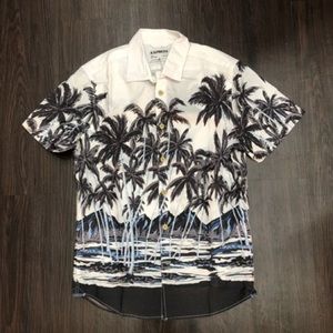 NWT Express Slim Island Print Short Sleeve Shirt